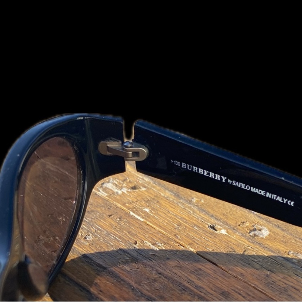 BURBERRY NOVA CHECK Sunnies😎🕶️Made in ITALY🇮🇹🔥EUC🔥Womens - Picture 9 of 13
